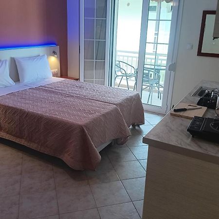 Oasis Blue Inn Leptokaryá Extérieur photo