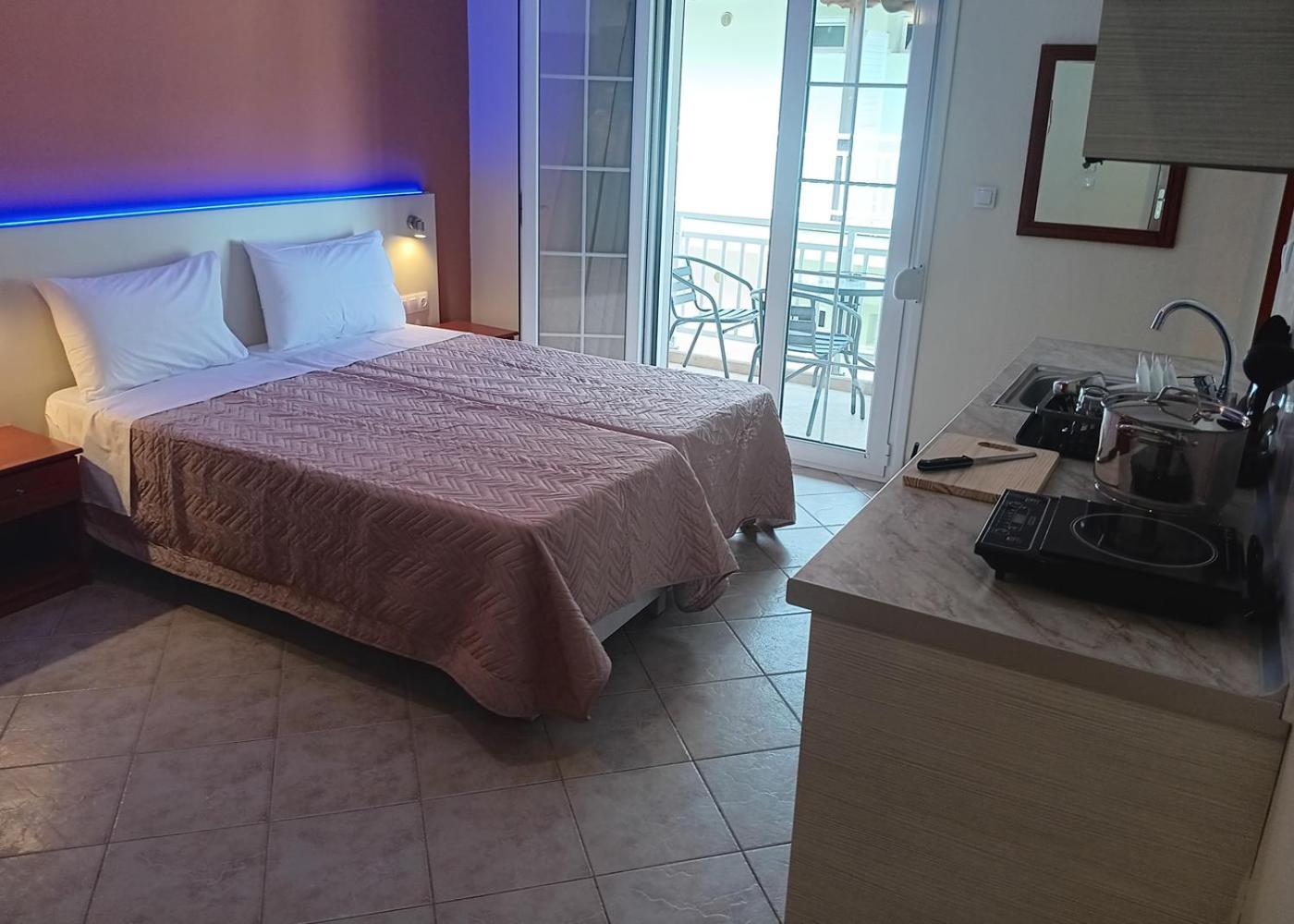 Oasis Blue Inn Leptokaryá Extérieur photo