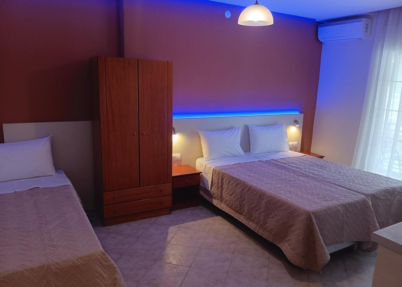 Oasis Blue Inn Leptokaryá Extérieur photo